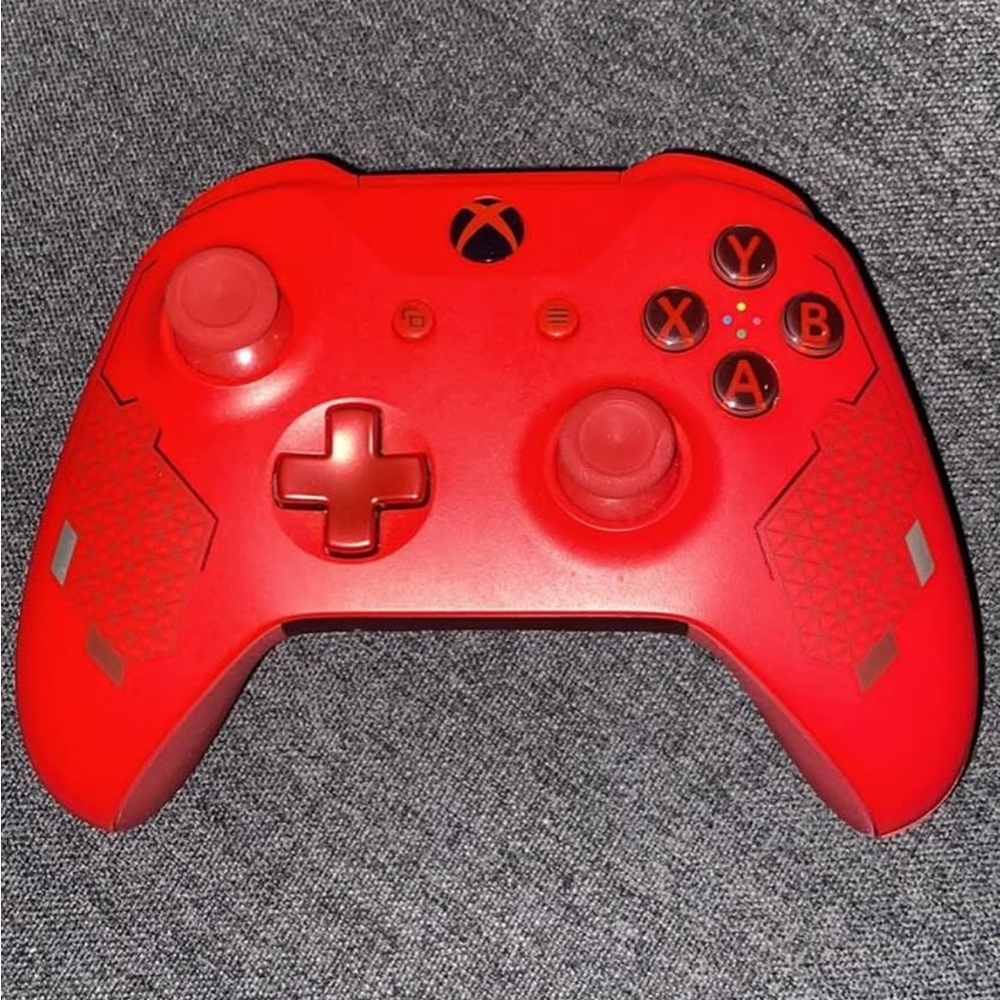 Wireless Xbox Controller - Red Sport Special Edition (barely used)